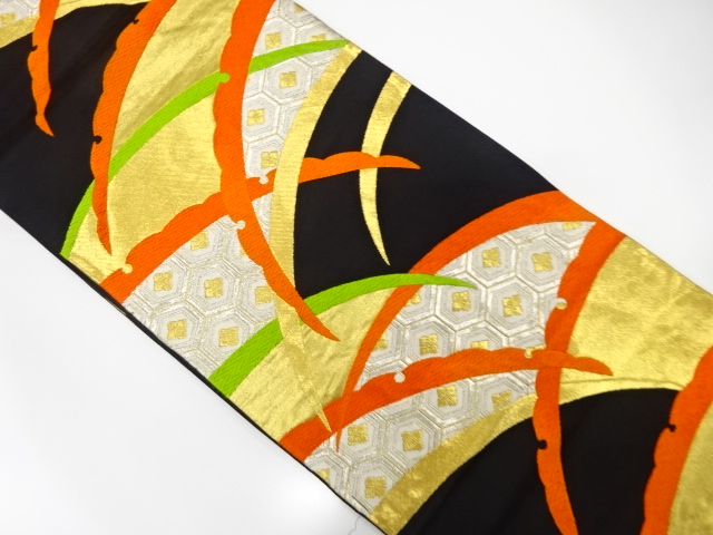 アンティーク　雪芝模様織出し袋帯（着用可）